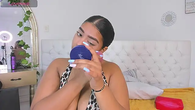 sharlot evans  online show from 01/12/26, 12:32