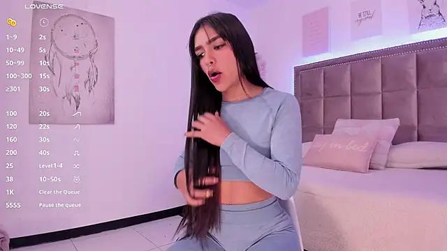 Snapshot of Michelle_se chatting on 01/15/25, 11:08 Michelle se online show from 01/15/25, 11:08