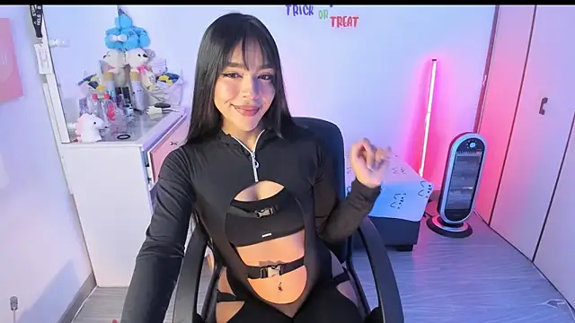 Michelle se online show from 11/02/25, 03:47