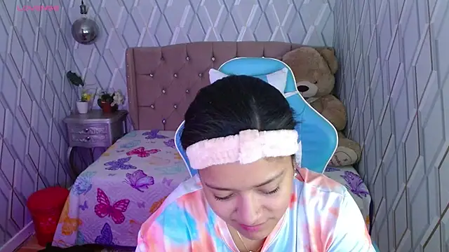 NicolleTaylor online show from 02/21/25, 03:23