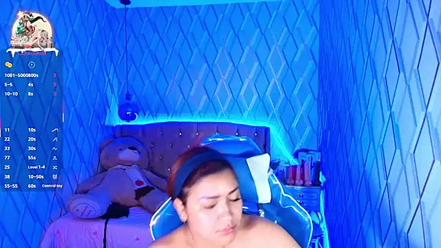 NicolleTaylor online show from 11/17/25, 03:12