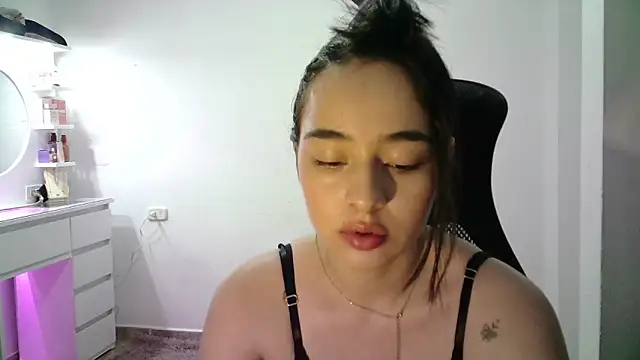 aineangeel online show from 11/22/25, 12:53