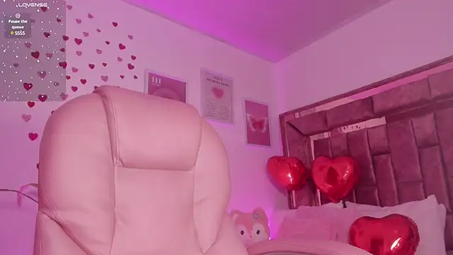 Celestecute  online show from 02/20/25, 11:21