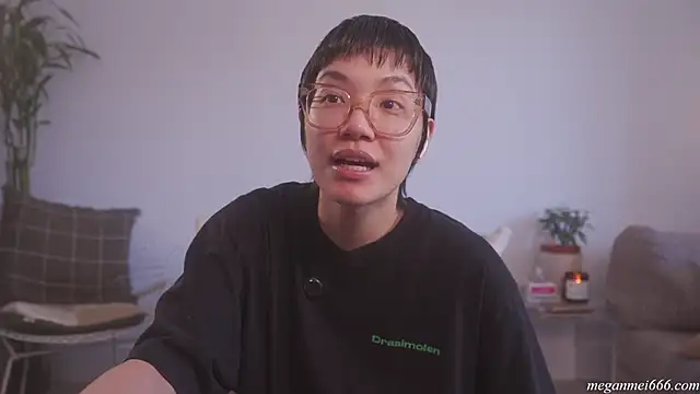 meganmei666 online show from 04/18/26, 07:07