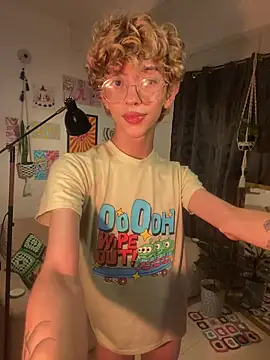 Snapshot of lyamthommpson chatting on 02/07/26, 02:48 lyamthommpson online show from 02/07/26, 02:48