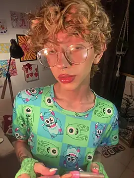 Snapshot of lyamthommpson chatting on 02/08/26, 02:48 lyamthommpson online show from 02/08/26, 02:48