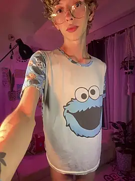 Snapshot of lyamthommpson chatting on 02/21/26, 03:40 lyamthommpson online show from 02/21/26, 03:40