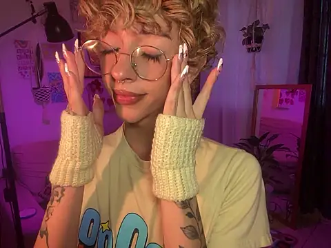 Snapshot of lyamthommpson chatting on 03/16/26, 08:57 lyamthommpson online show from 03/16/26, 08:57