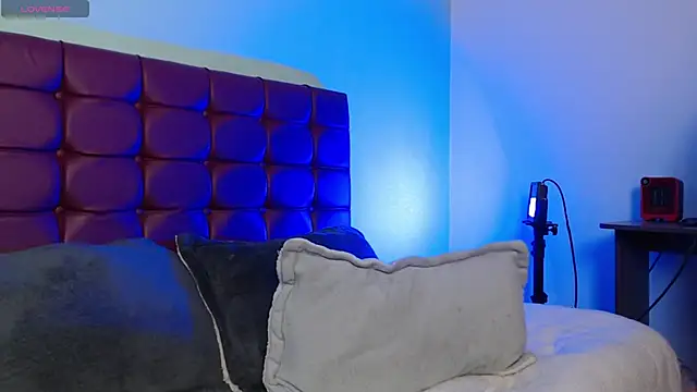 megan lover online show from 11/15/25, 01:47