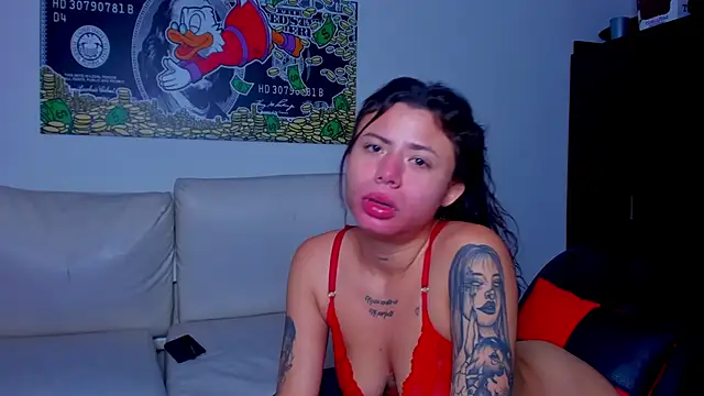 sweethot    online show from 02/25/25, 07:47