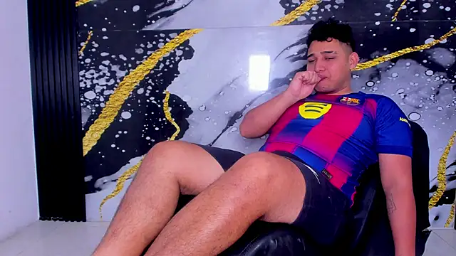 sweethot    online show from 09/28/25, 02:00