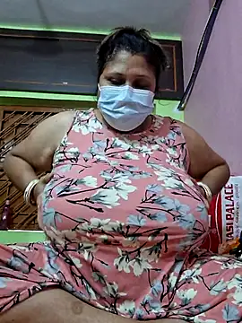 Snapshot of kunjan789 chatting on 10/18/25, 02:58 kunjan789 online show from 10/18/25, 02:58