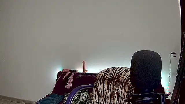 amber candyfloss online show from 03/12/25, 09:12