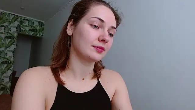 Olivia shine online show from 02/15/25, 05:41