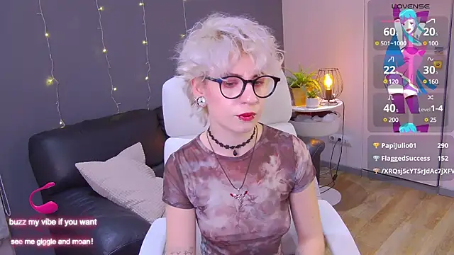  Moonlight t online show from 02/01/25, 12:05