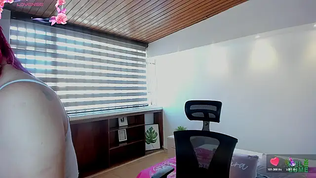 victoria mooree online show from 04/11/26, 03:38