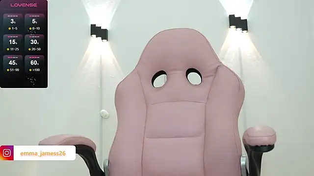 Emma jamess online show from 04/14/26, 03:45