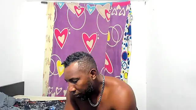 Snapshot of 1mateobigcook chatting on 11/09/25, 03:43 1mateobigcook online show from 11/09/25, 03:43