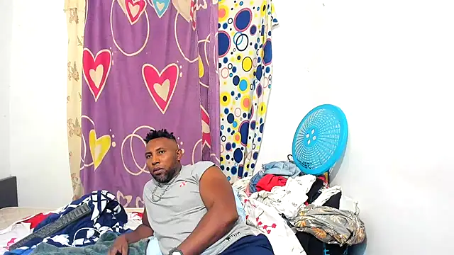 Snapshot of 1mateobigcook chatting on 03/17/26, 06:11 1mateobigcook online show from 03/17/26, 06:11