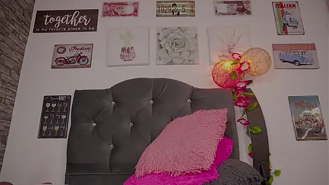 olivia22love online show from 01/05/26, 05:27