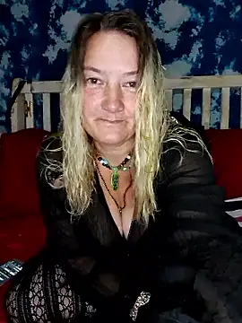 GingerKtm21 online show from 01/11/26, 08:25
