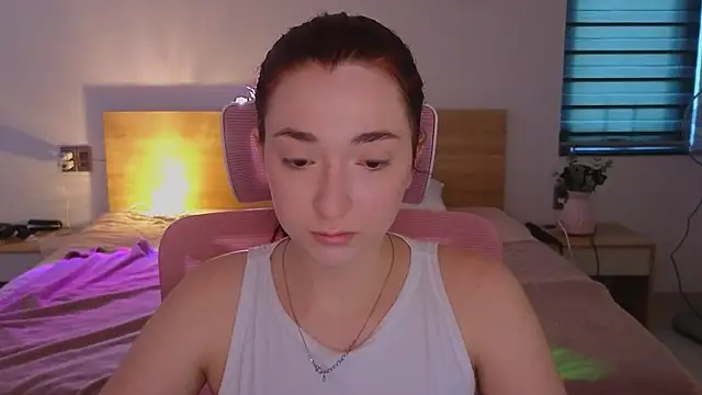 YasmineWest online show from 04/29/26, 07:12