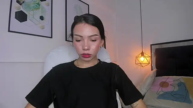 Snapshot of amysc chatting on 12/15/25, 11:36 amysc online show from 12/15/25, 11:36