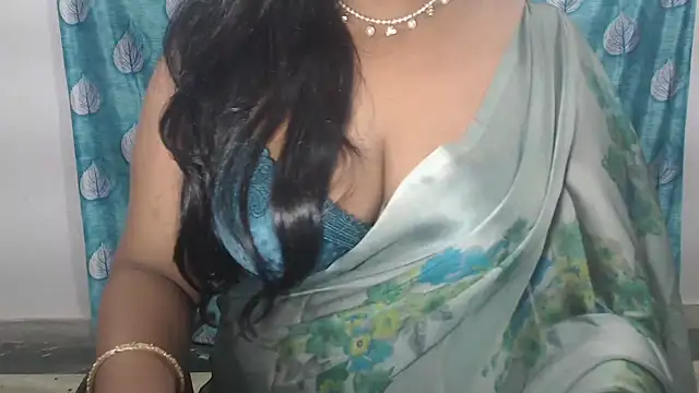 Sophia your online show from 03/22/26, 04:43