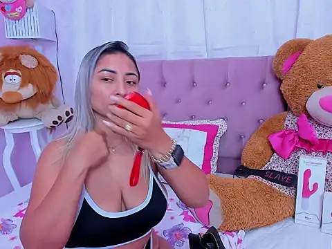 milf bigass  online show from 06/04/26, 12:44