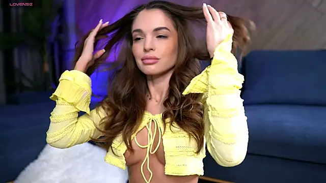 EsmeAinsley online show from 12/04/25, 01:48