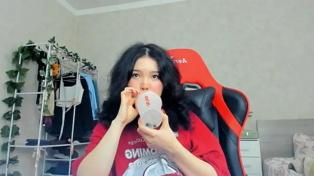 Snapshot of wastforu chatting on 01/31/25, 10:20 wastforu online show from 01/31/25, 10:20