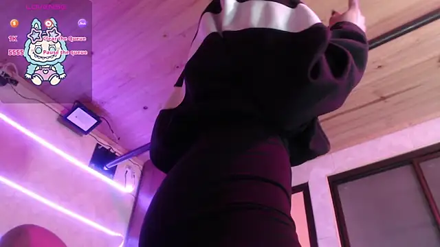 Snapshot of Sally23_ chatting on 02/03/26, 02:00 Sally23 online show from 02/03/26, 02:00