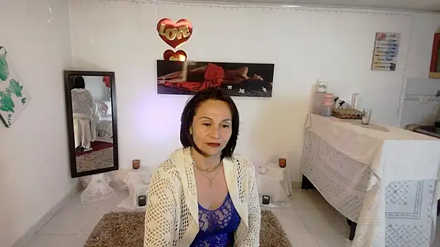 lollita 23  online show from 05/07/26, 07:30