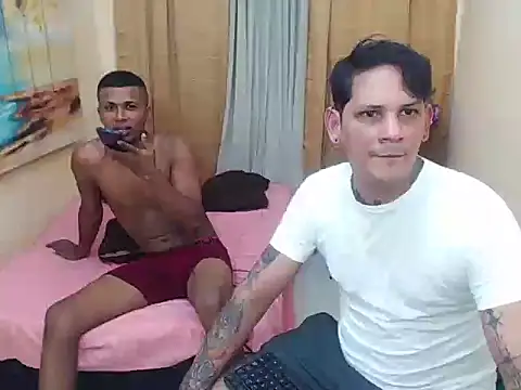 Snapshot of two_monstercock chatting on 11/05/25, 07:25 two monstercock online show from 11/05/25, 07:25