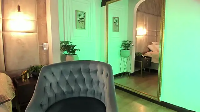 Victoria-Harper online show from 02/13/25, 12:11