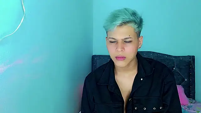 Liamscott  online show from 01/22/25, 05:05