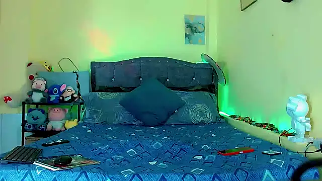 Liamscott  online show from 03/21/26, 06:33