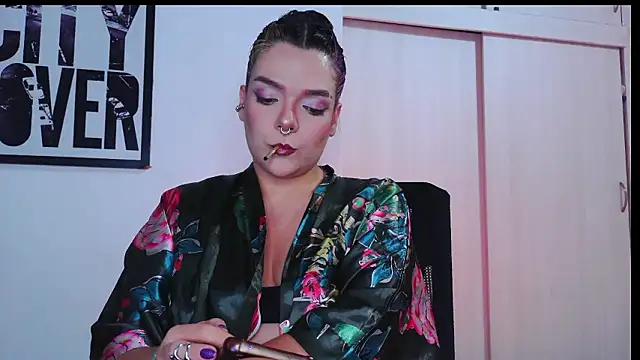 purple em69 online show from 03/06/26, 05:26