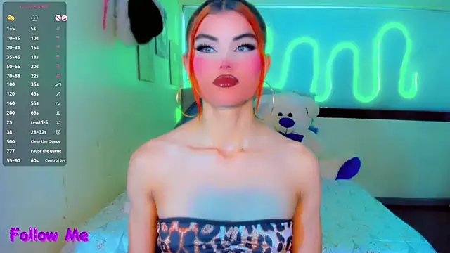 Jessica smith 1 online show from 04/05/26, 09:34