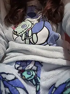 Snapshot of rossana99_ chatting on 01/11/25, 03:42 rossana99  online show from 01/11/25, 03:42