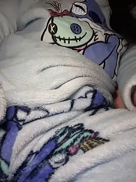 Snapshot of rossana99_ chatting on 02/02/25, 10:17 rossana99  online show from 02/02/25, 10:17