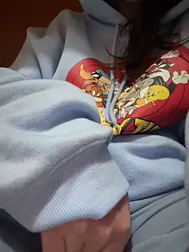 Snapshot of rossana99_ chatting on 10/25/25, 03:51 rossana99  online show from 10/25/25, 03:51