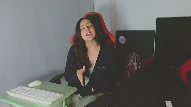 Noamartin  online show from 03/07/26, 02:08