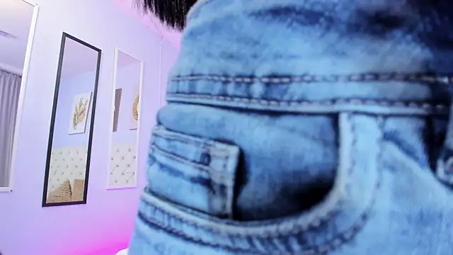 sarah cruzz  online show from 12/10/24, 10:05