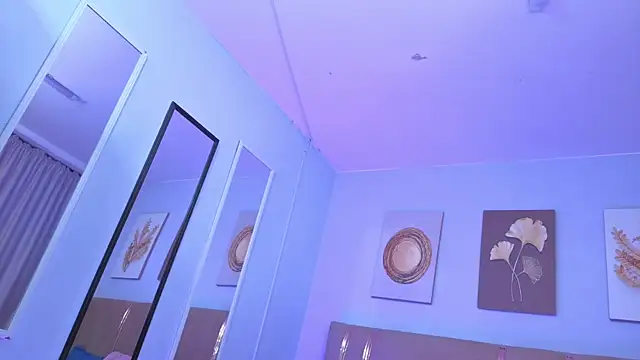 sarah cruzz  online show from 11/30/25, 01:09