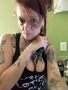 renegade vyxxen online show from 03/11/25, 06:43