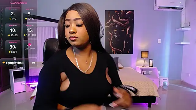 JasmineCampbell  online show from 10/16/25, 08:21