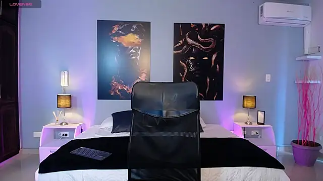 JasmineCampbell  online show from 10/24/25, 08:27