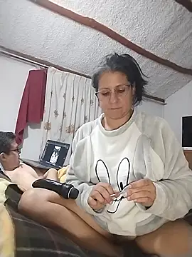 Snapshot of LucifernandaSw chatting on 01/10/25, 04:54 LucifernandaSw online show from 01/10/25, 04:54