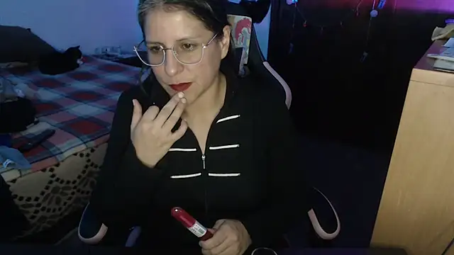 LucifernandaSw online show from 04/18/26, 02:26